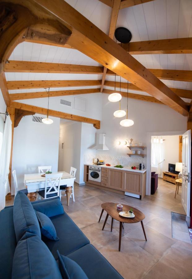 Avali Design Suites Lefkada City Exterior foto